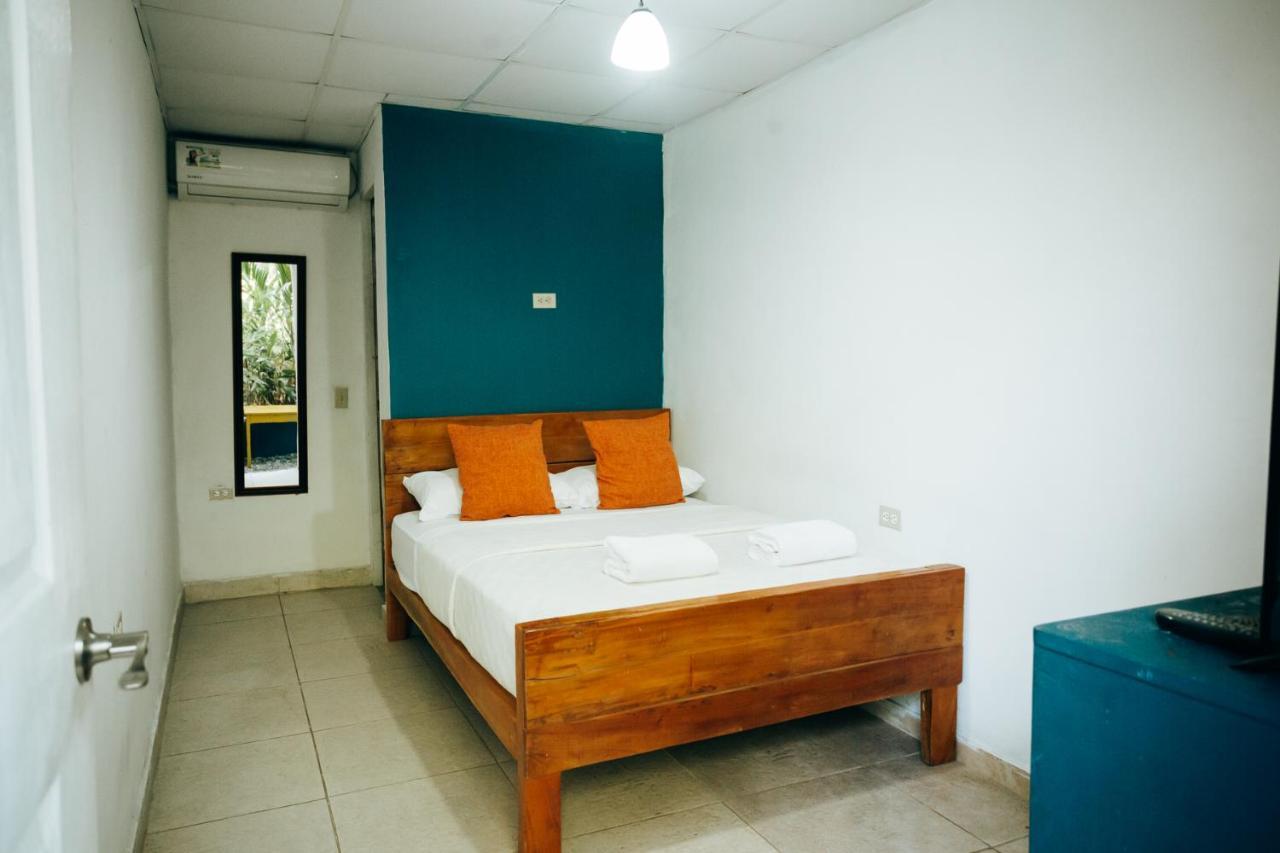 Hostal & Cafe Travelers Santiago de Veraguas Extérieur photo