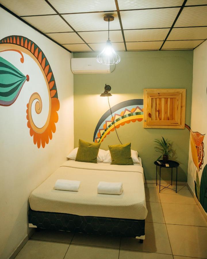 Hostal & Cafe Travelers Santiago de Veraguas Extérieur photo
