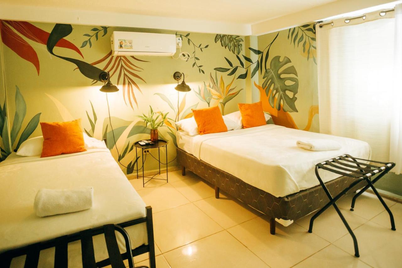 Hostal & Cafe Travelers Santiago de Veraguas Extérieur photo