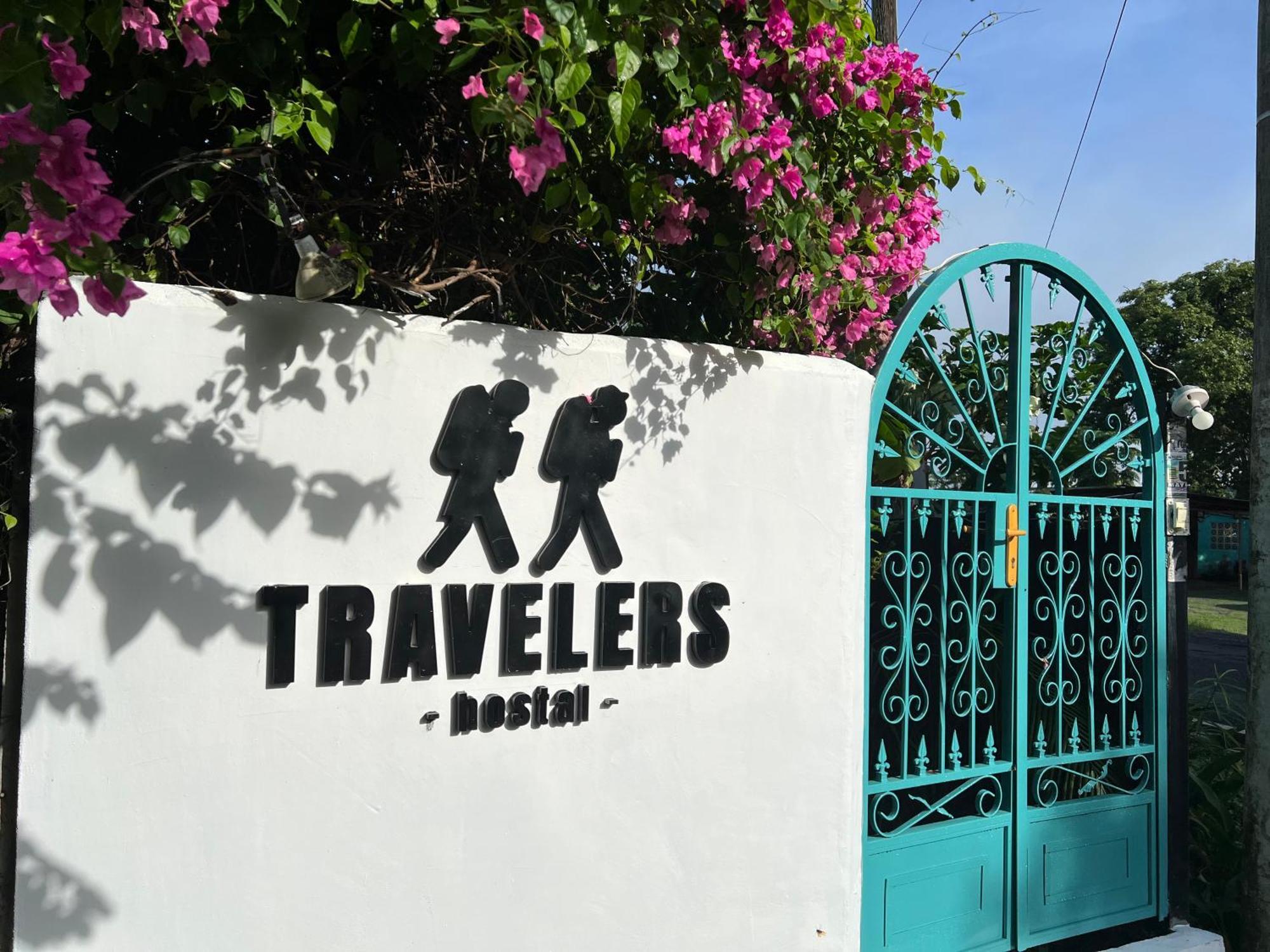 Hostal & Cafe Travelers Santiago de Veraguas Extérieur photo